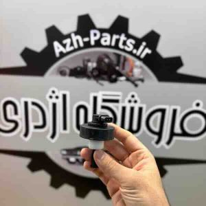 در مخزن روغن ترمز وانت دیار